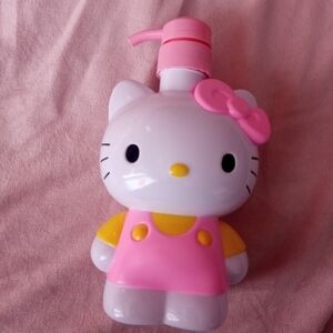 Hello kitty soap dispenser